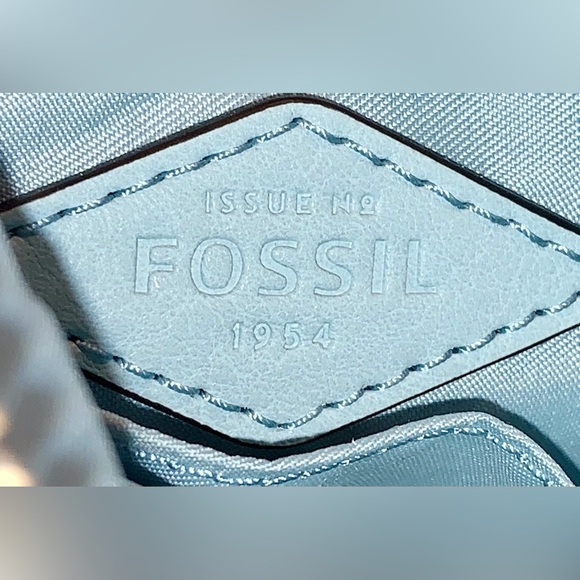 Sold🚨Fossil Turquoise Ice Parker Laptop Back pack w/ top Handle & Fringe design - Picture 8 of 13